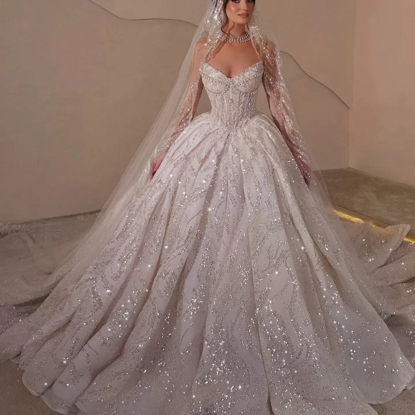 Luxury Sparkling Wedding Dress Lace Pearl Women's Wedding Dress Sexy V-neck Strapless Sleeveless Princess Bridal Dress Custom