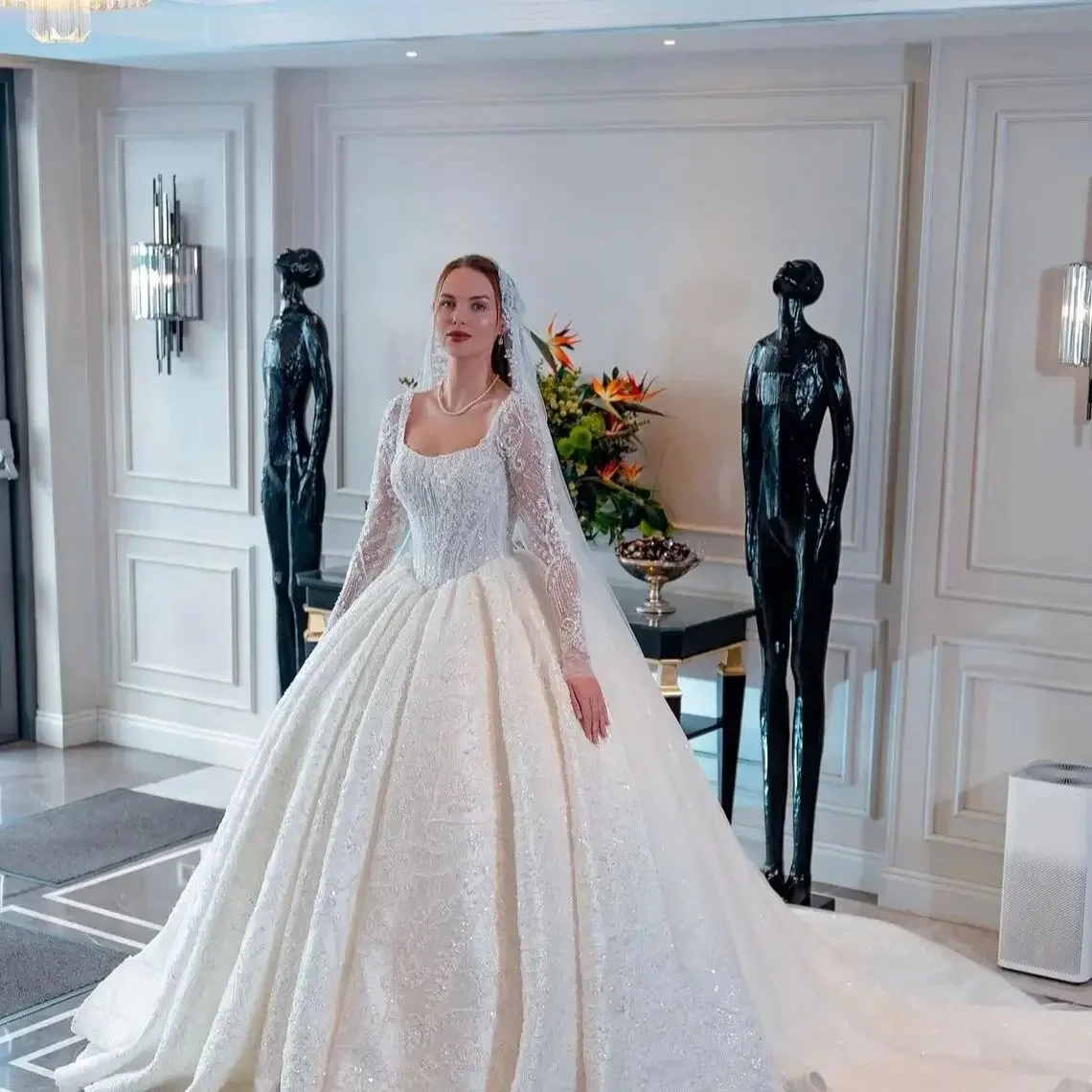 Customized Luxury Pearl Sparkling Princess Wedding Dresses Lace Bridal Dress Square Collar Long Sleeve Vestidos De Novia