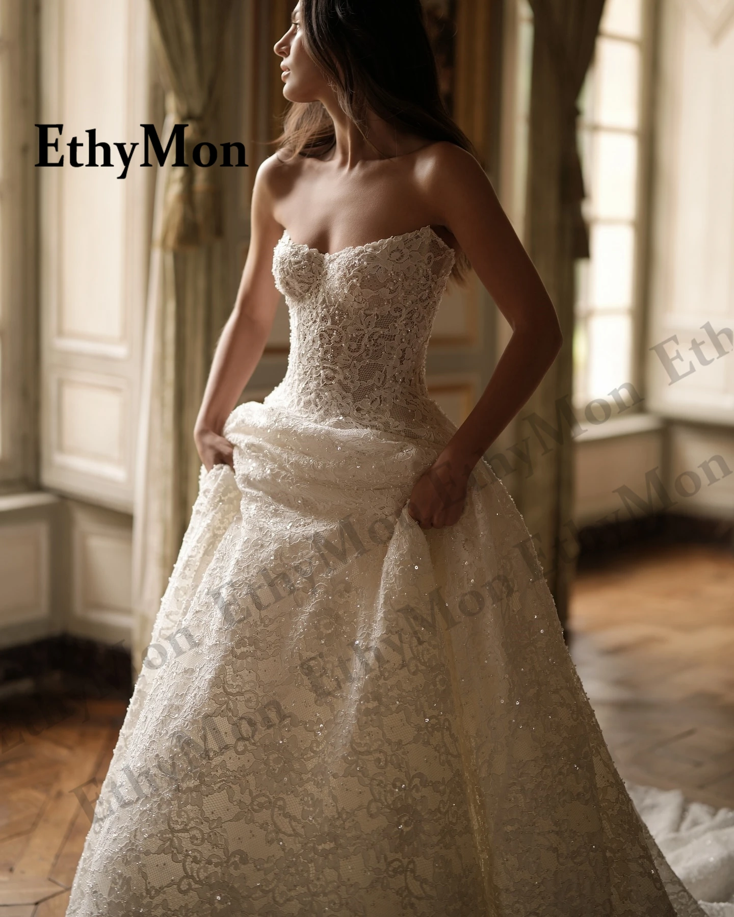 Ethymon Fairytale Lace Appliques Wedding Gown Sleeveless Pearls Court Train A-line V-neck Vestido De Casamento Customized