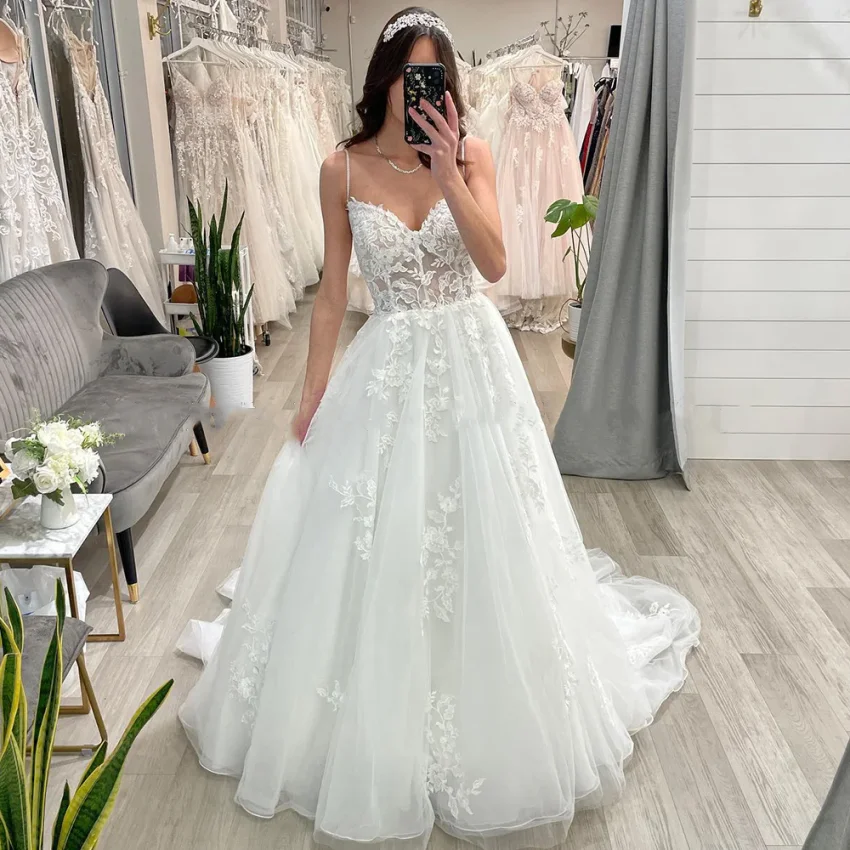 Customized Elegant Wedding Dresses Women Lace Applique Tulle Wedding Gowns A-Line Sweep Train Boho Bride Dress vestidos de novia