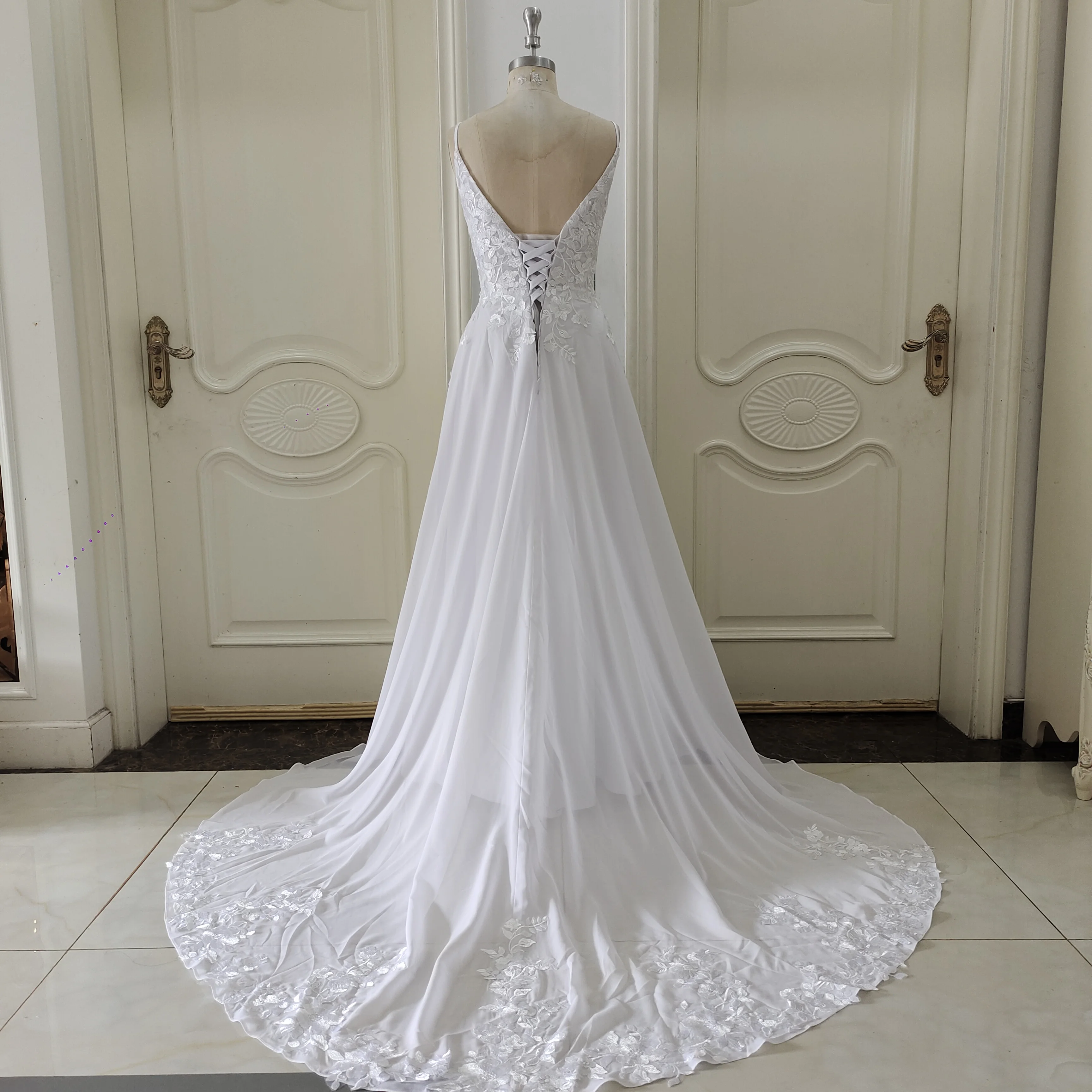 Customized ZJ6032 Chiffon Wedding Dresses for Women 2025 Summer New Sleeveless Bridal Gowns with Lace New Court Train