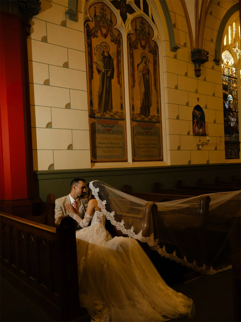 Tokyo Custom Sweetheart Neck Lace Wedding Dress Sheer Long Sleeve Tulle Bridal Gown Long Train Delicate Lace Veil Wedding Outfit