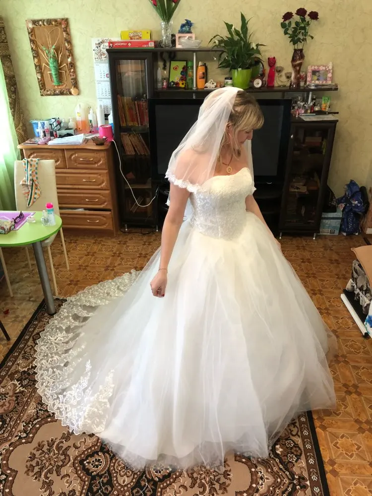 Cheap Fashion Simple Classic Ball Gown ivory Wedding Dress Lace Up Sweet Strapless Sleeveless vestido de noiva lace Appliques