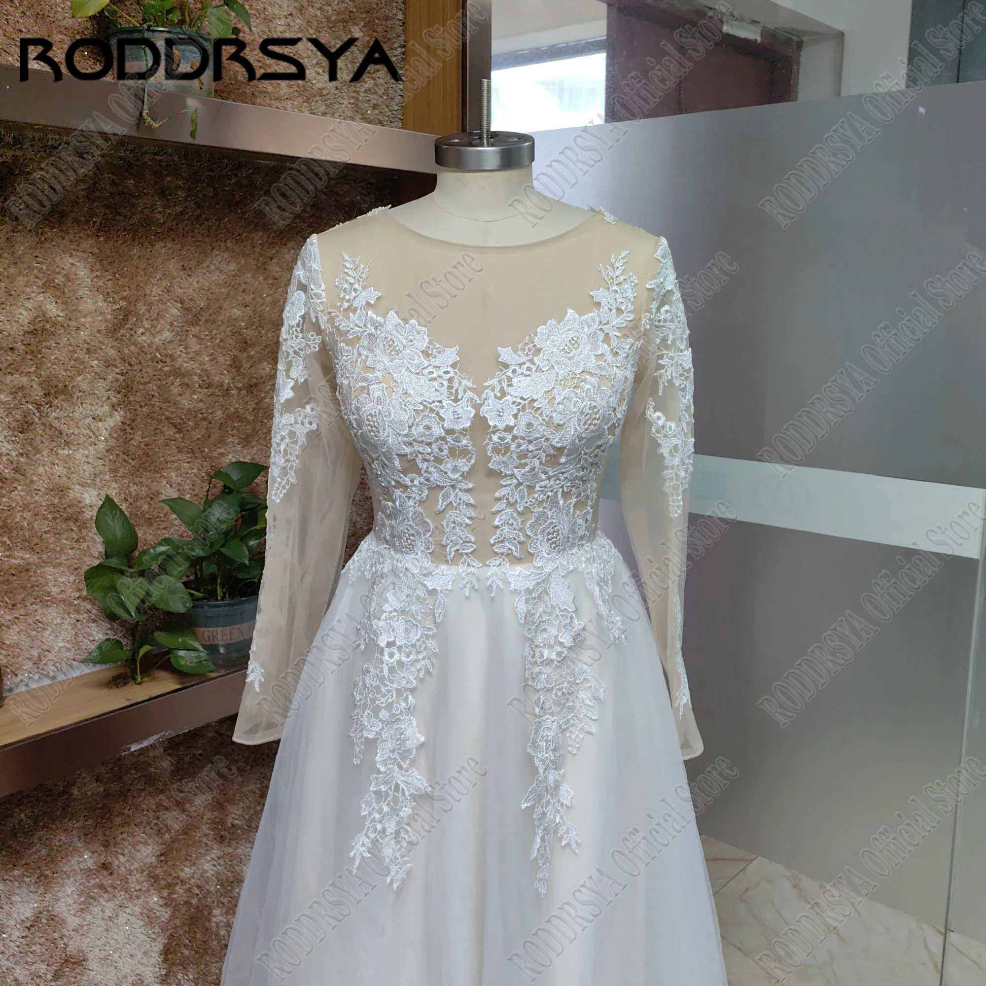RODDRSYA Bohemian Long Sleeve Wedding Dress Women A Line See Through Lace Appliqued Beach Bridal Dress Wedding Gowns Customized