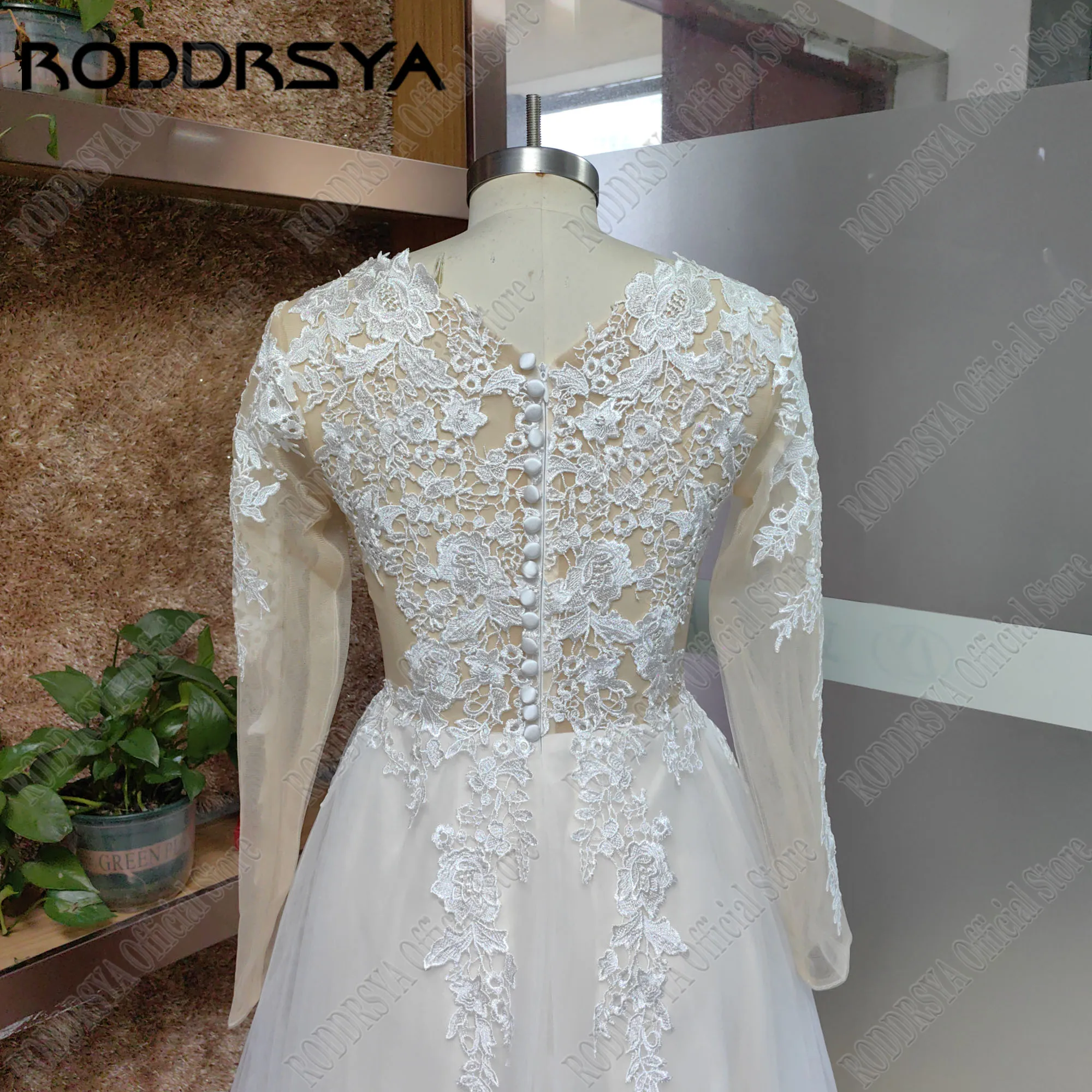 RODDRSYA Bohemian Long Sleeve Wedding Dress Women A Line See Through Lace Appliqued Beach Bridal Dress Wedding Gowns Customized