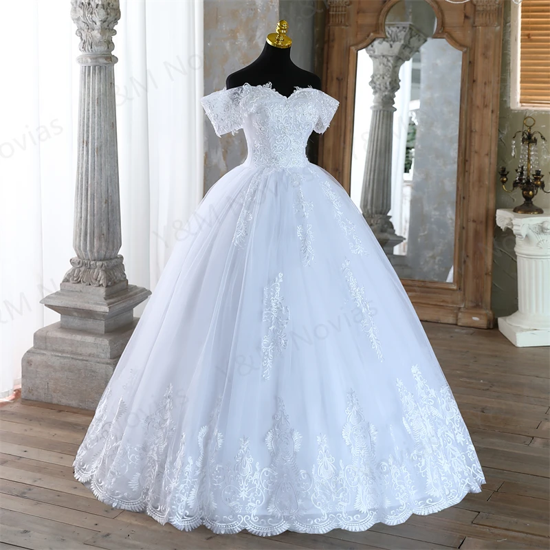 Customized Ivory Off The Shoulder Women Gown Princess White Wedding Dresses for Brides Floor or Train With Lace Edge Real Video