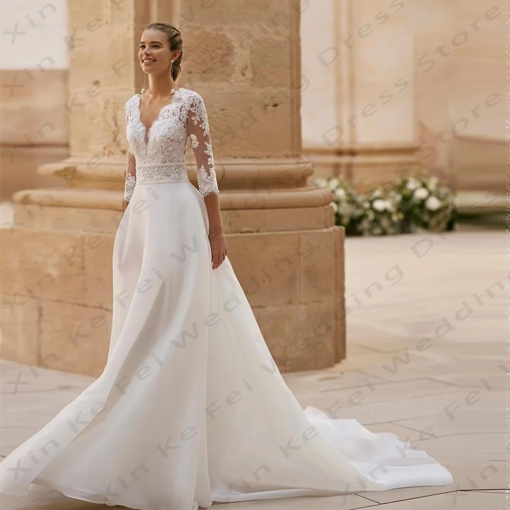 Elegant Women's V-Neck Wedding Dressees Lace Applique Long Sleeved Princess A-Line Bridal Gowns Formal Beach Party Welcome Guest