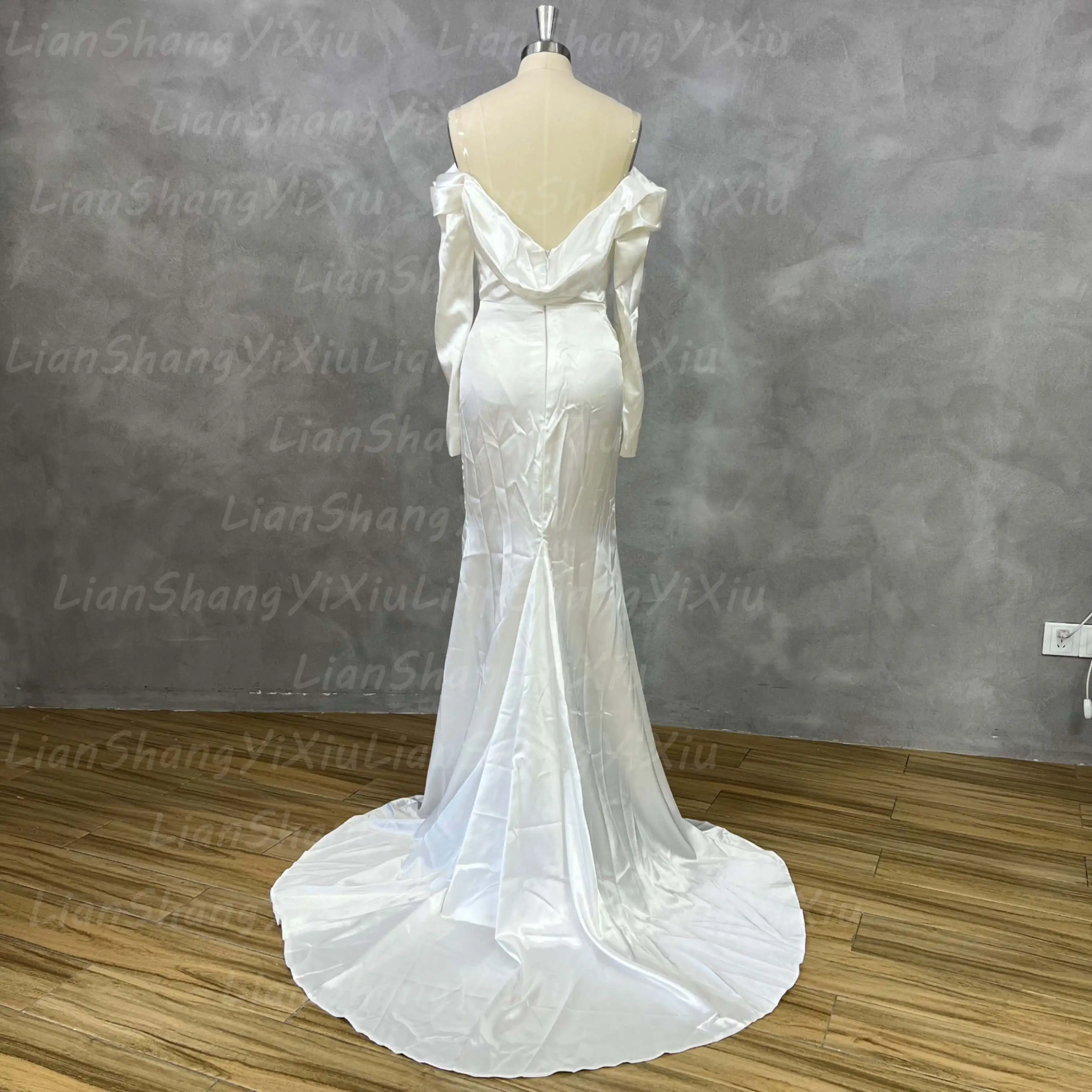 Customized Simple Satin Mermaid Long Wedding Dress Sexy Off Shoulder Formal Pleat Boat Neck Vintage BacklessZipper Bridal Growns