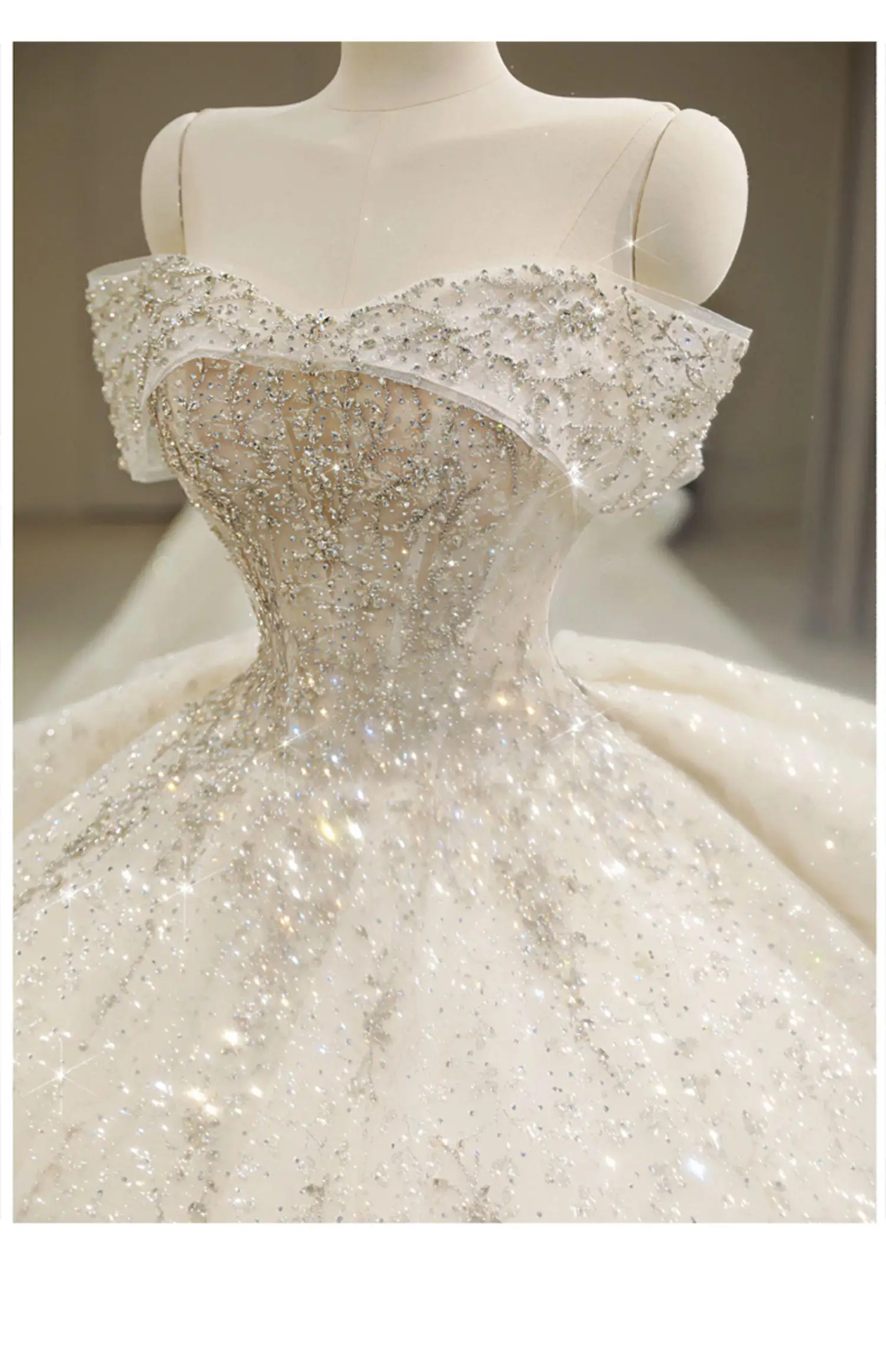 2025 New Off Shoulder Wedding Dress Lace Up Luxury Bridal Dresses Ball Gown Sweep Train Plus Size Vestido De Noiva  Customized