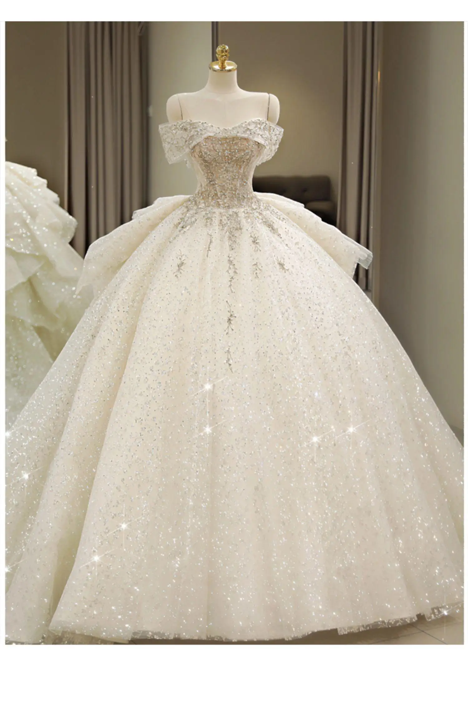 2025 New Off Shoulder Wedding Dress Lace Up Luxury Bridal Dresses Ball Gown Sweep Train Plus Size Vestido De Noiva  Customized