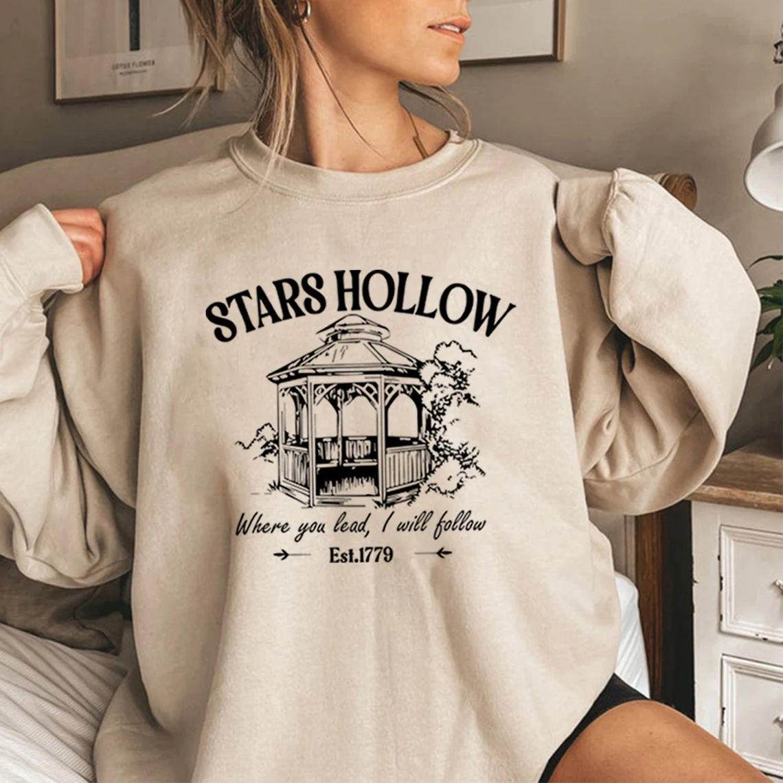 Stars Hollow Sweatshirt Lukes Diner Sweatshirt Women Graphic Hoodies Vintage Long Sleeve Sweater Women Streetwear Pullover Tops