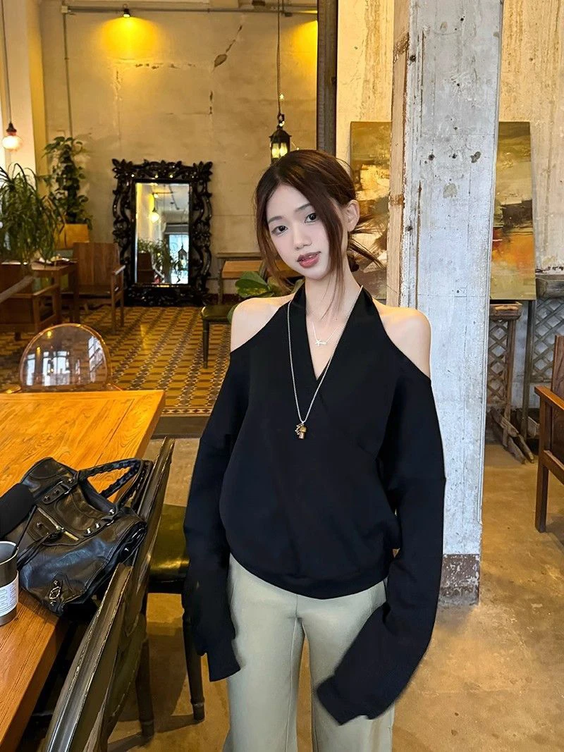 Zoki Sexy Halter Sweatshirt Women Streetwear Off Shoulder V Neck Pullovers Vintage Loose Backless Design Female Korean Tops New