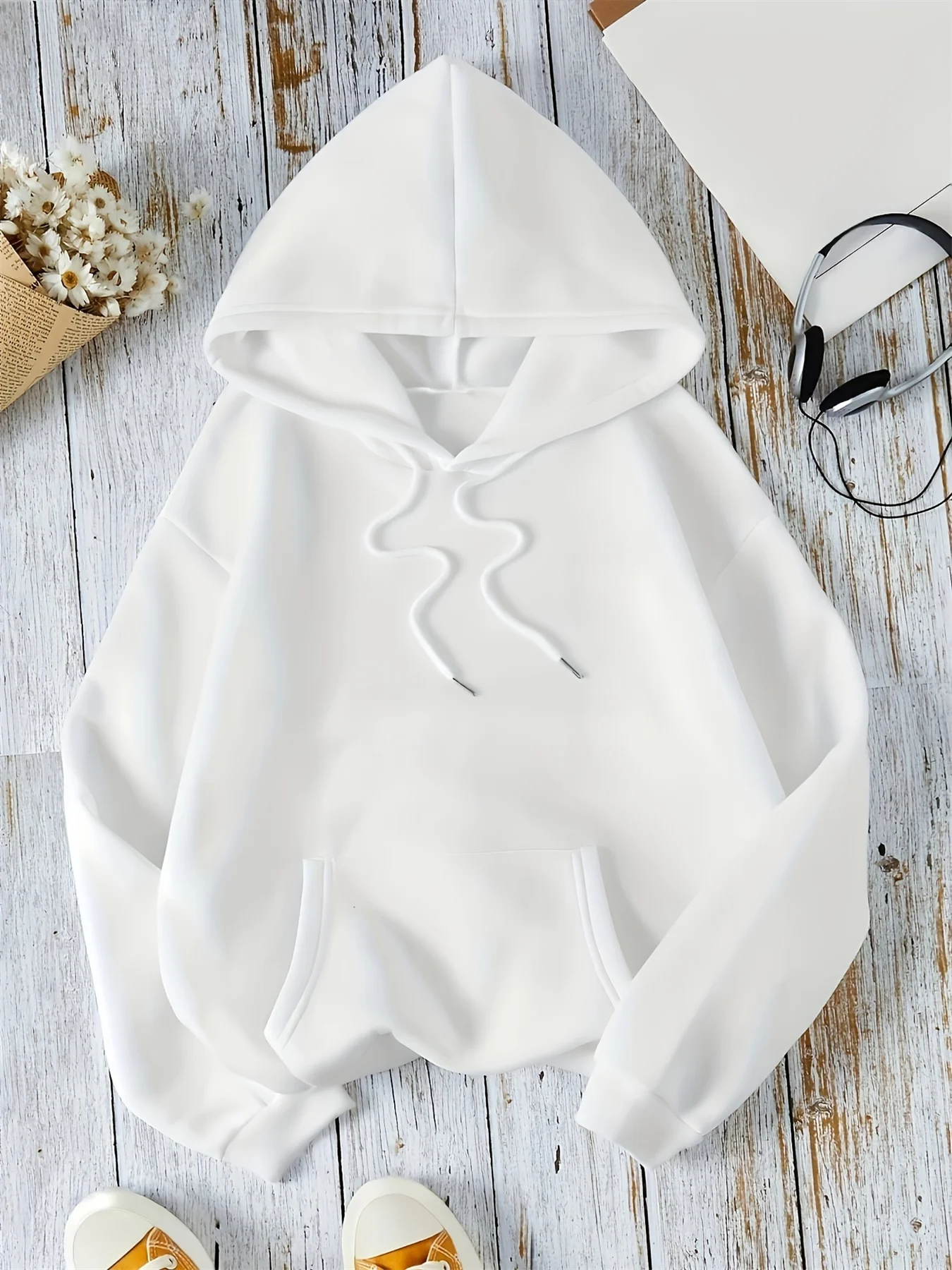 Women's Autumn and Winter Fashionable Casual Loose Geometric Skull Pattern with Plush Warm Long-Sleeved Hooded Sweatshirt
