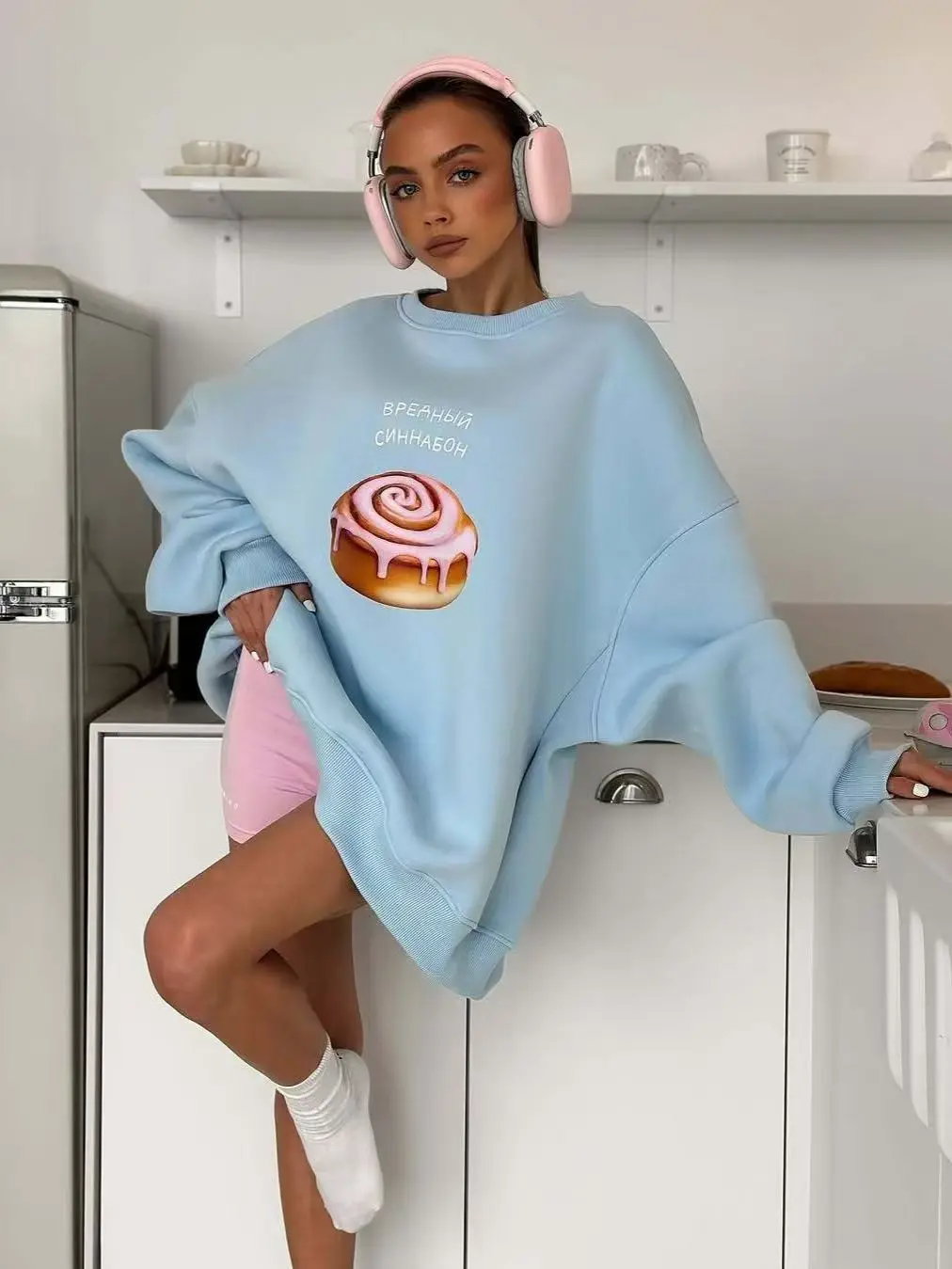 blue Cartoon pastries Russian letter print hip hop O Neck Oversize Sweatshirt Women Thin Spring 2025 Hoodies American Casual Top