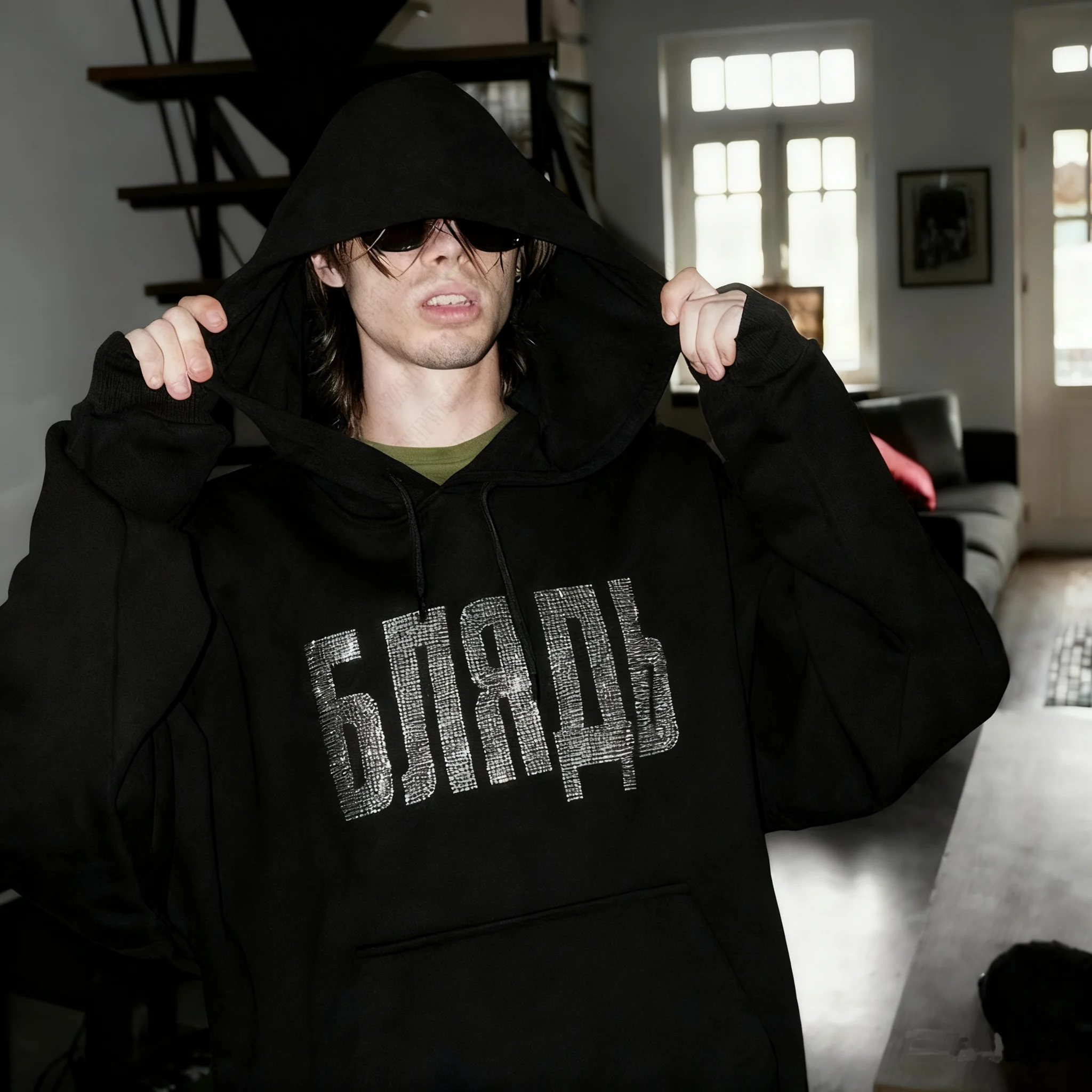 Fashionable American retro y2k hot diamond design sense letter high street gothic punk dark wind hoodie for men and women emo