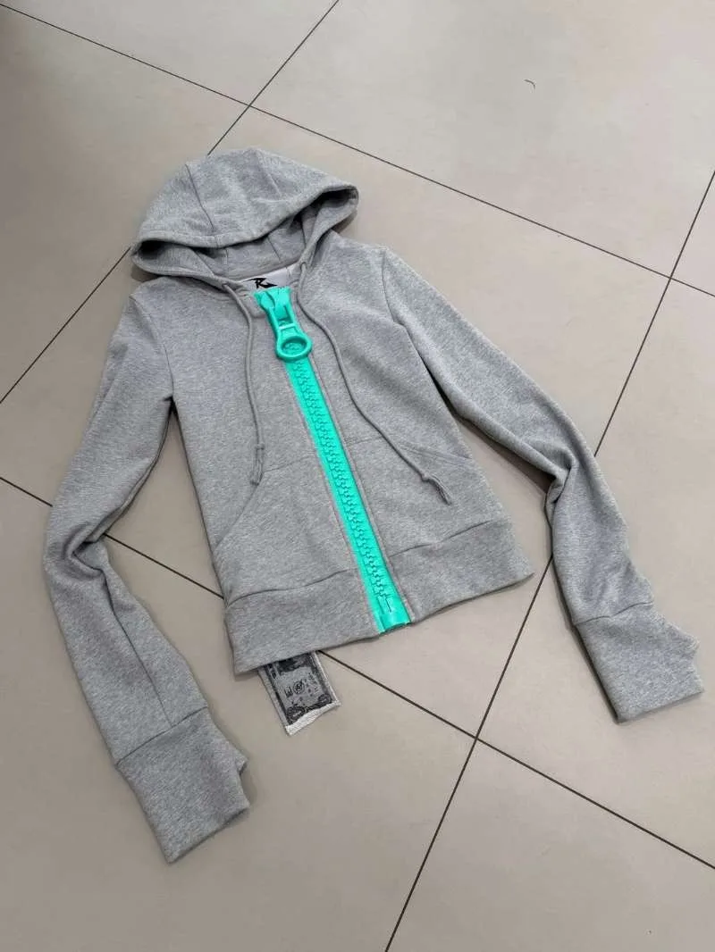 Y2K Giant Zipper Hoodie Women Streetwear Harajuku Zip Up Sweatshirt Slim Fit Long Sleeve Big O Ring Zip Jacket Coat Autumn Tops