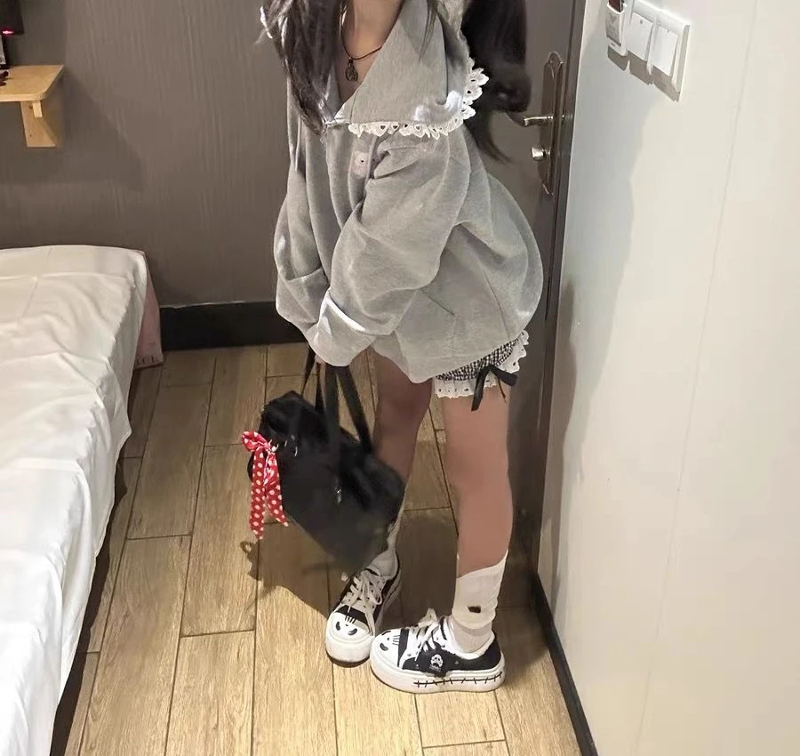 Japanese Autumn Casual Hoodies Oversized Lace Patchwork Harajuku Women's Tops Y2k Aesthetic Cartoon Embroidery Cute Sweatshirts