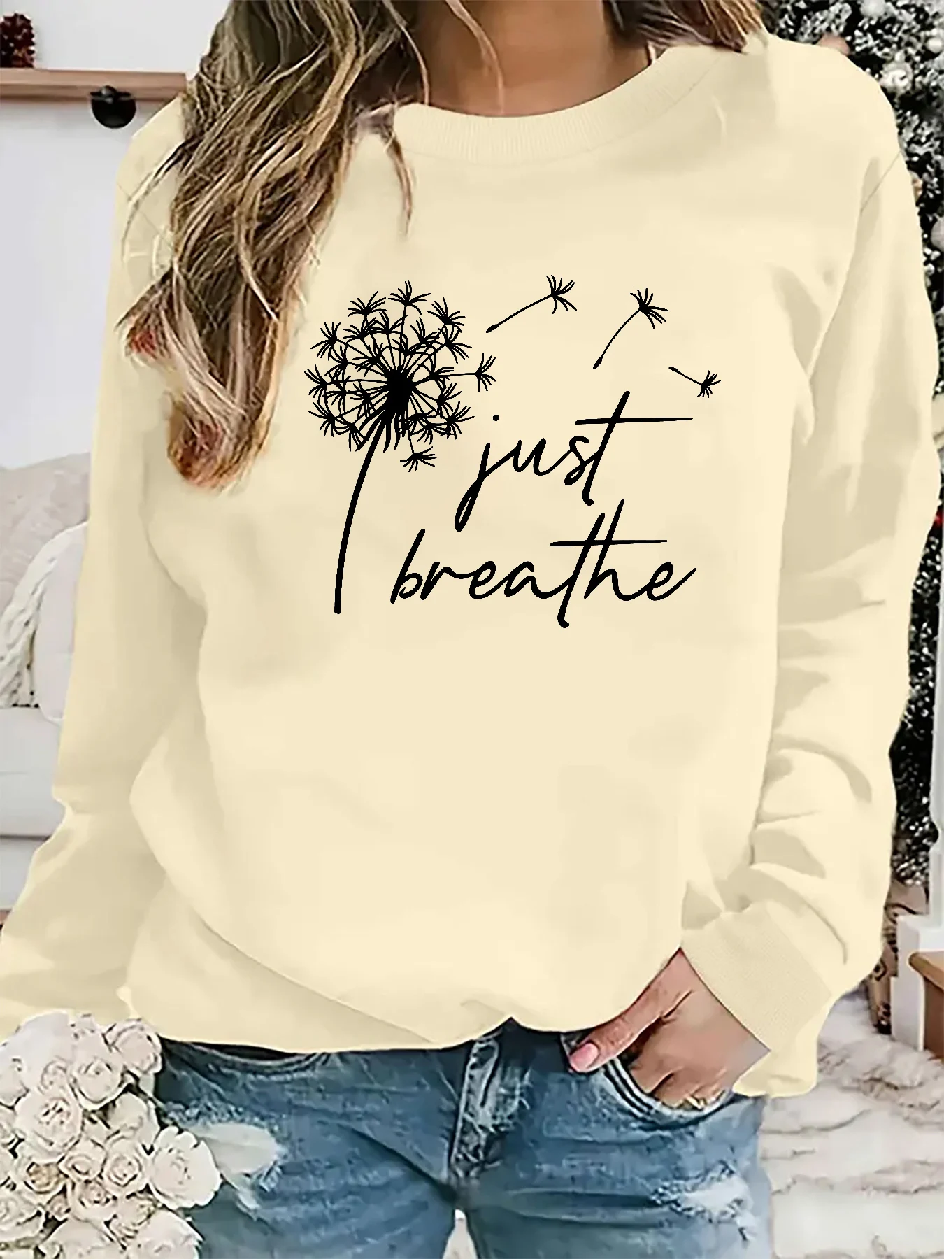 Women's Autumn and Winter Loose Casual Comfortable Dandelion Pattern Printed with Velvet Long Sleeved Round Neck Hoodie Pullover