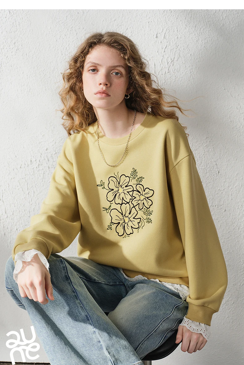 TOYOUTH Women's Floral Embroidered Lace Splicing Fake Two Piece Sweatshirt 2026 Autumn New Round Neck Loose Fit