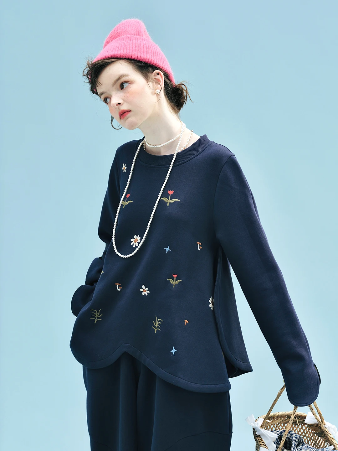 imakokoni Floral Embroidered Petal Hem Loose Sweatshirt Tops Women's Hoodies & Sweatshirts Casual Female Clothing for Women