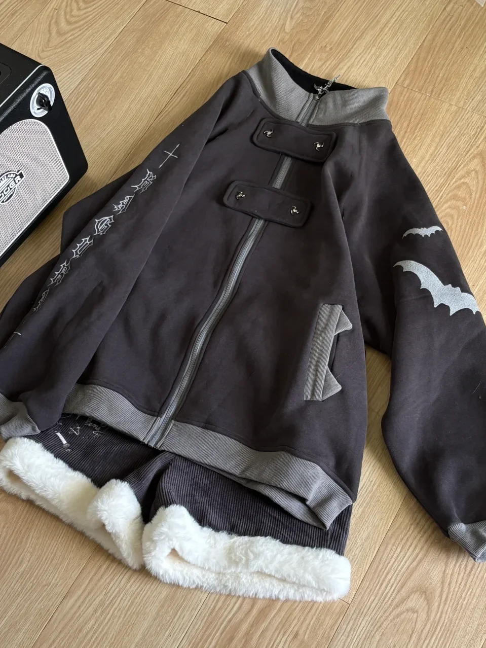 Japanese Subculture Bat Print Stand Collar Loose Sweatshirt  Plush Liner Thickened Winter Clothes Women Zip Up Coat Y2k Top
