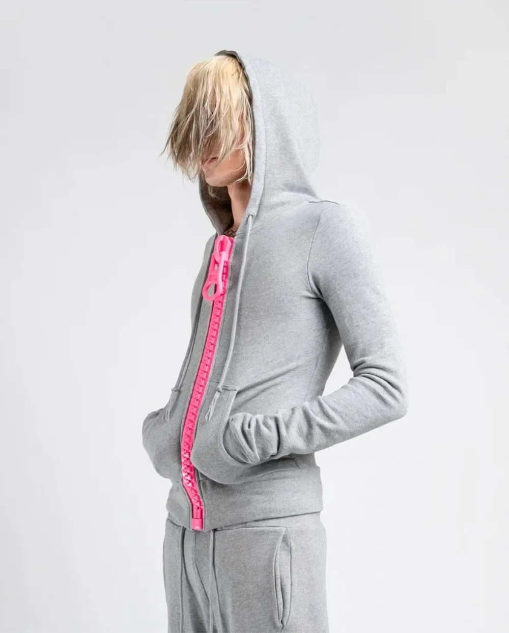 Y2K Fashion Large Zipper Decoration Sweatshirt Women Harajuku Sexy Slim Fit Hood Sweatshirt Goth Light Gray Casual Short Hoodie