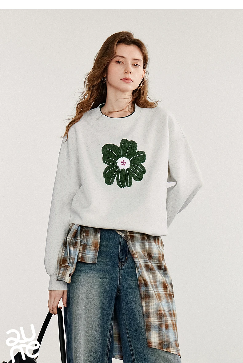TOYOUTH Women Hoodies Sweatshirt 2025 Autumn New Green Velvet Flower Embroidered Round Neck Pullover Cotton Tops