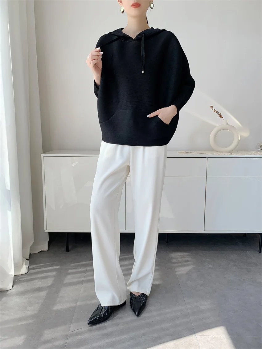 Miyake Style Pleated Fashionable and Versatile Casual, Lazy and Relaxed High-end Design Loose and Slim Hooded Top