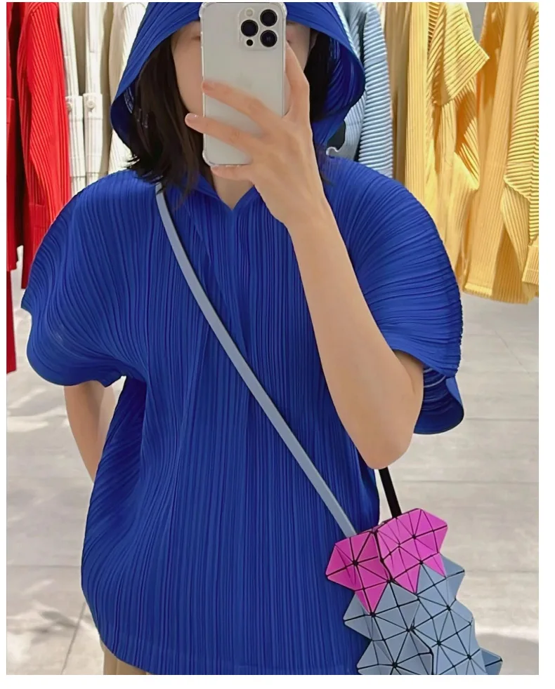 Miyake Pleated Top for Women 2026 Spring New Fashion Versatile Short-sleeved Fashion T-shirt for Women Folding Hooded Sweatshirt