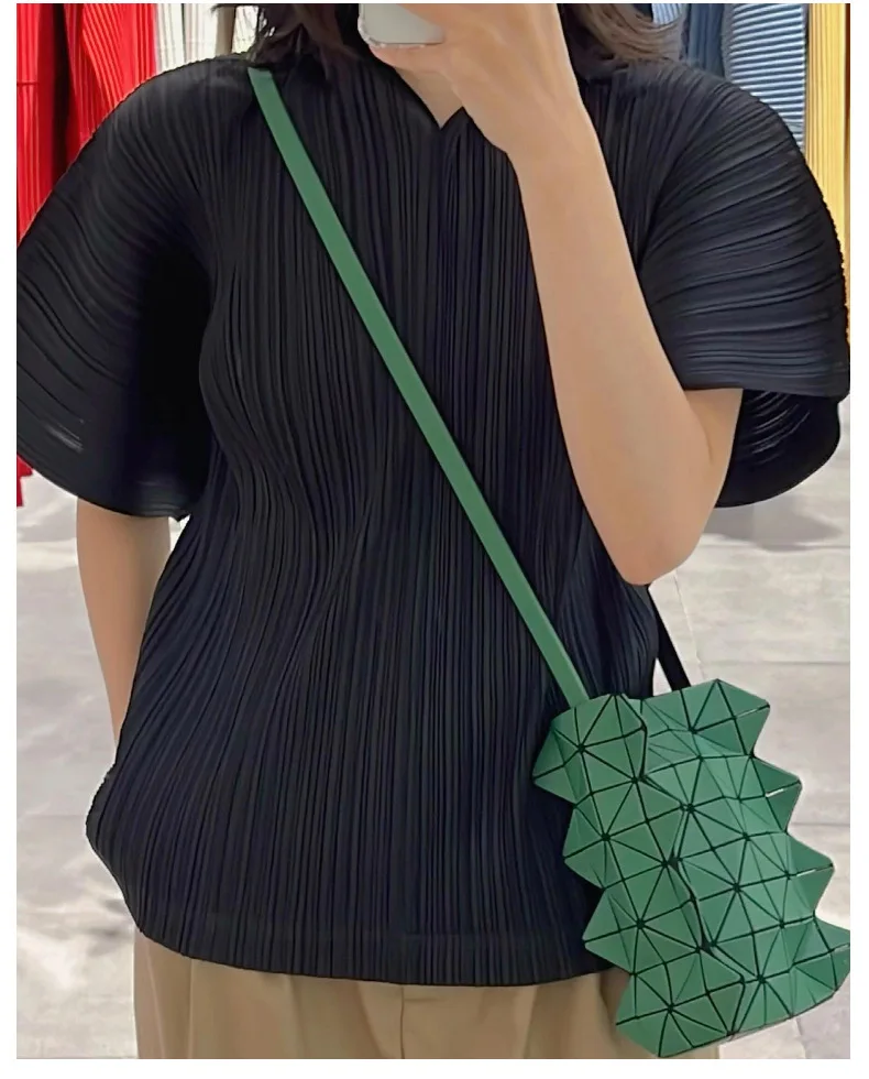 Miyake Pleated Top for Women 2026 Spring New Fashion Versatile Short-sleeved Fashion T-shirt for Women Folding Hooded Sweatshirt