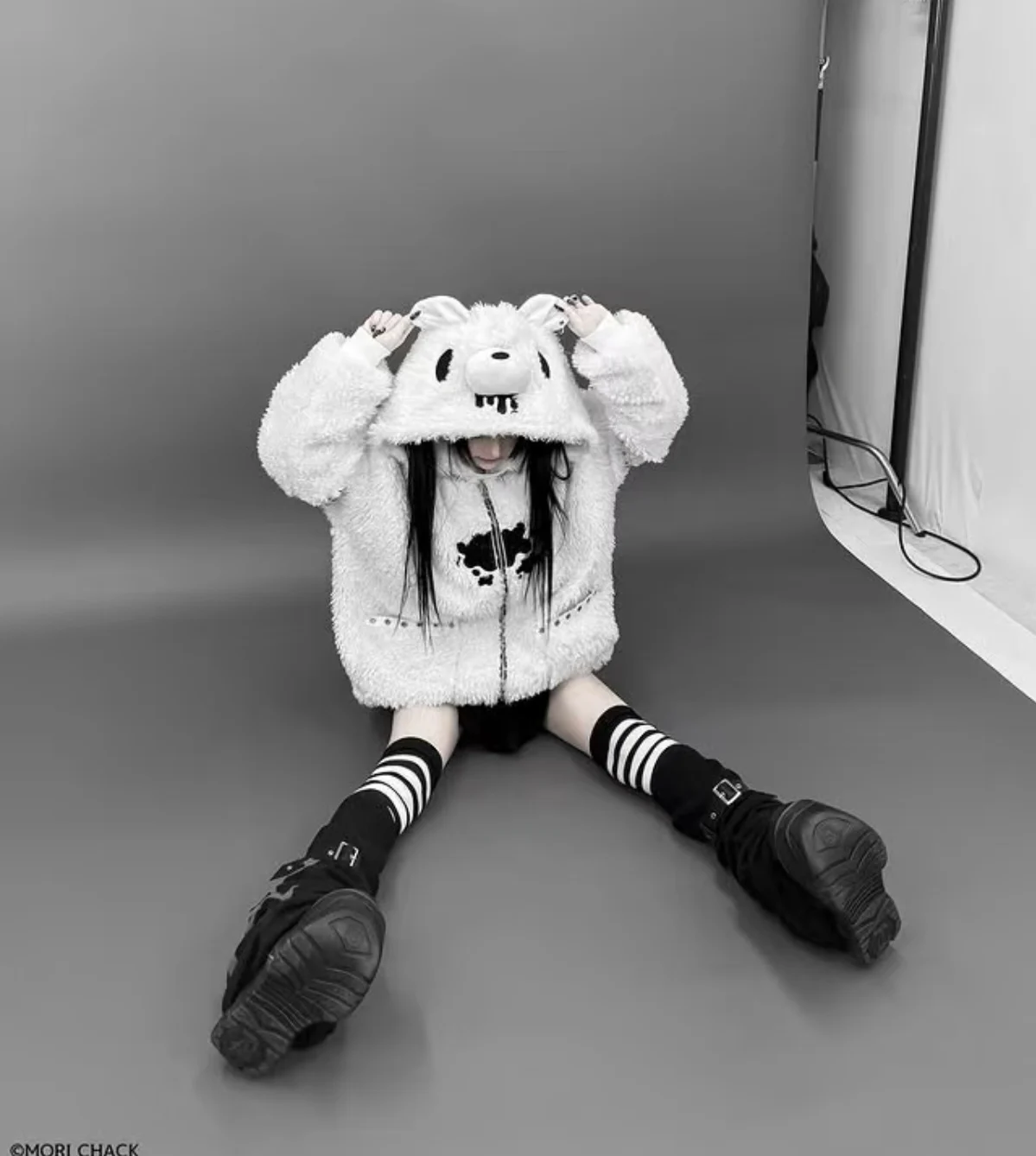 Japanese Gothic Hooded Plush Coat New Autumn Winter Subculture Cool Girl Women's Punk Rivet Lamb Wool Hoodie Jacket Zipper Coat