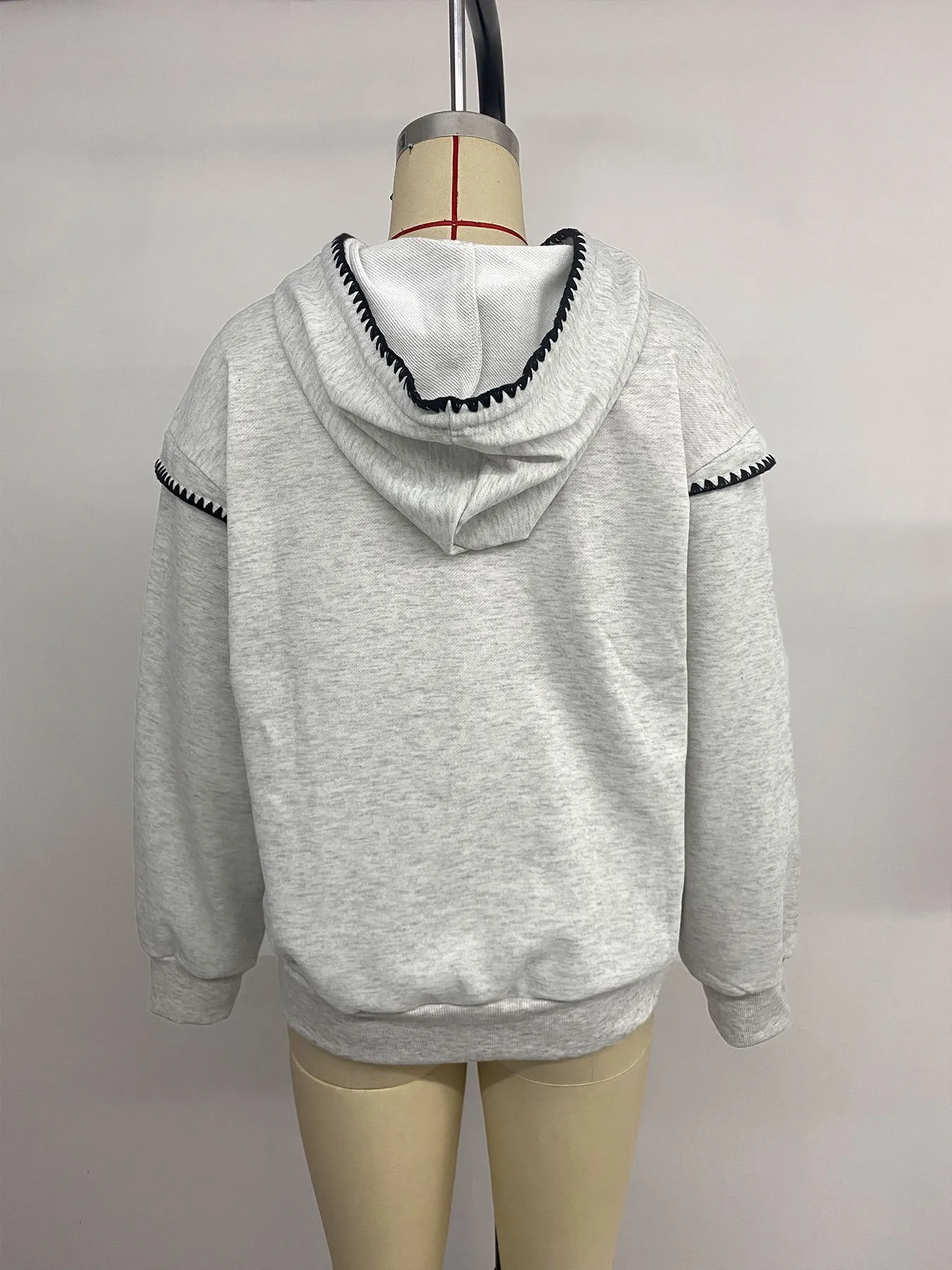 Women's Oversized Color Block Long Sleeve Hoodie Korean Style Contrast Trim Casual Sweatshirt with Black Rope Drawstring Front