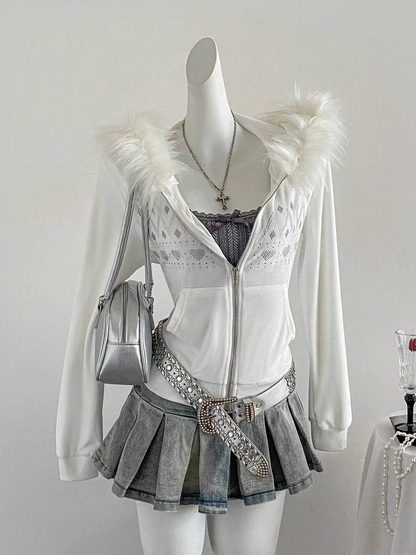 Womens White Zip Up Hoodie Fur Trim Heavy Rhinestone Hood Detail Streetwear Casual Fashion Sweatshirt Top Slim Fit Soft Y2K