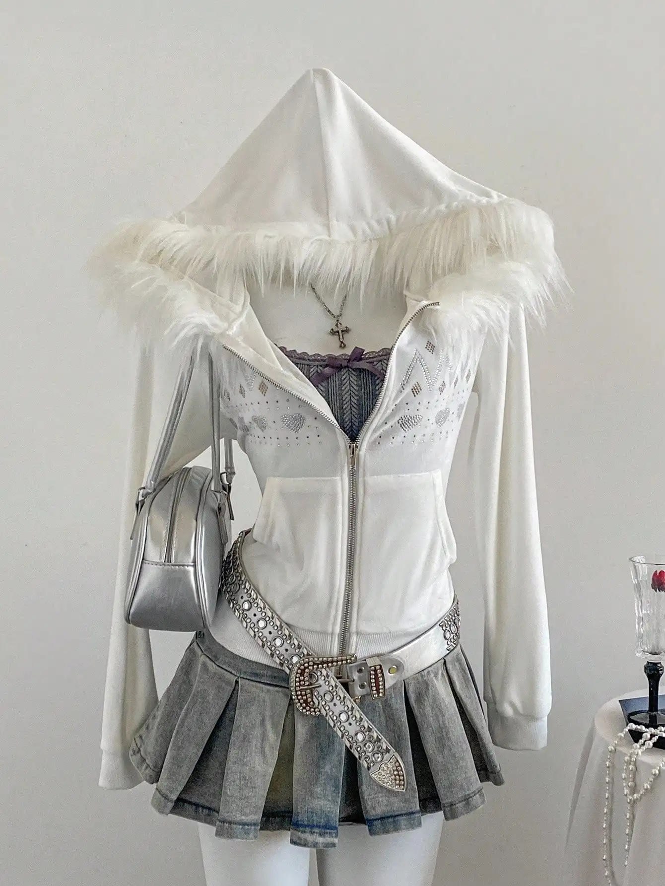 Womens White Zip Up Hoodie Fur Trim Heavy Rhinestone Hood Detail Streetwear Casual Fashion Sweatshirt Top Slim Fit Soft Y2K