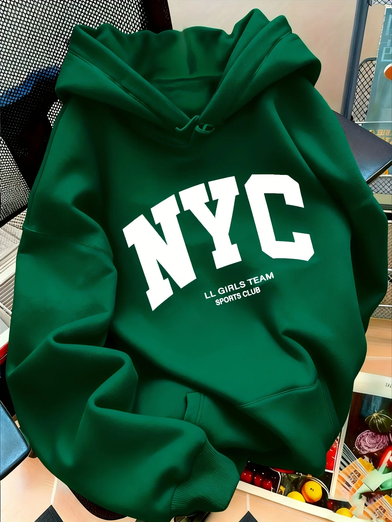 Women's autumn and winter warm and loose casual New York USA letter printed suede long sleeved hooded sweatshirt