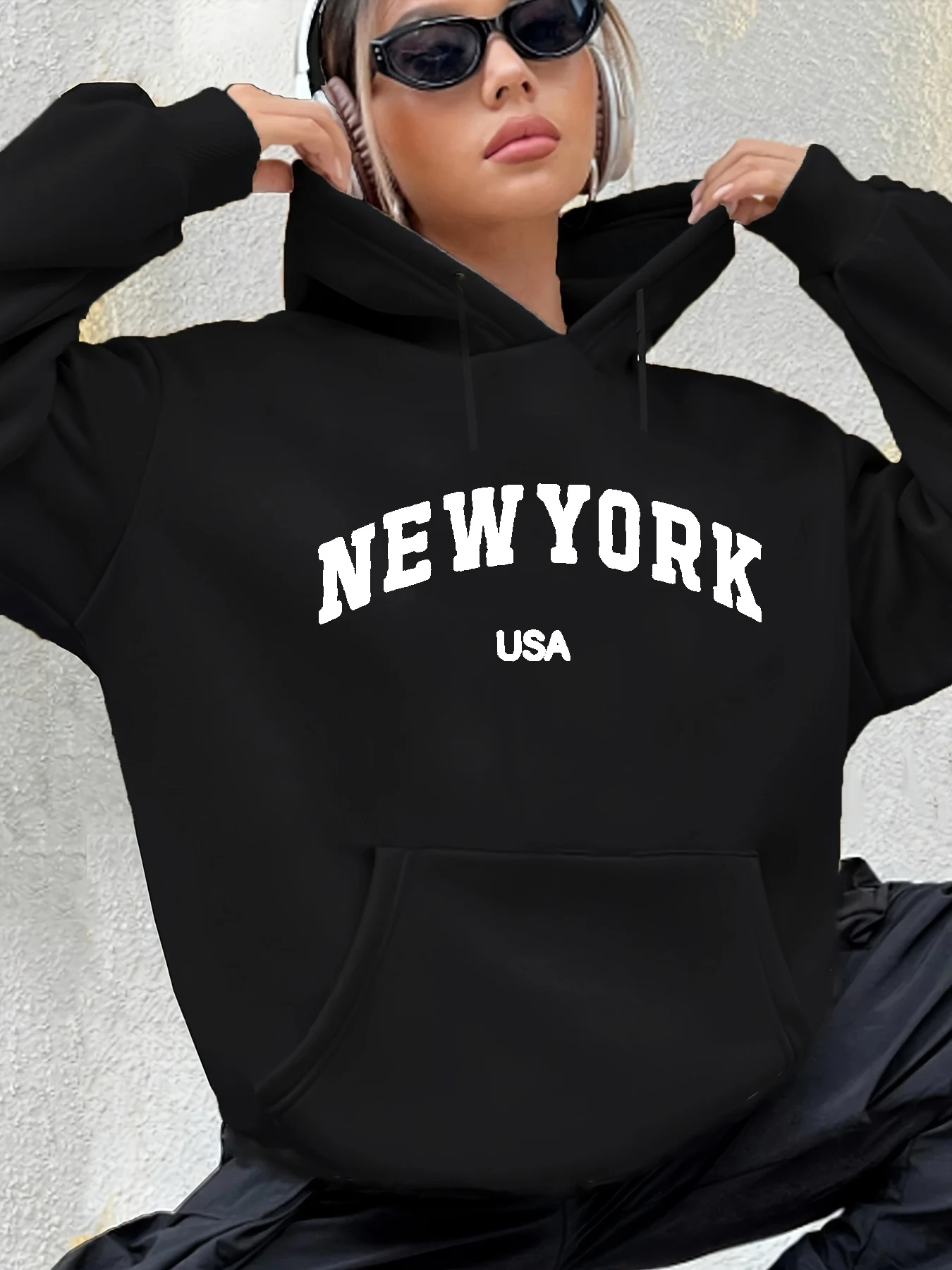 Women's autumn and winter warm and loose casual New York USA letter printed suede long sleeved hooded sweatshirt