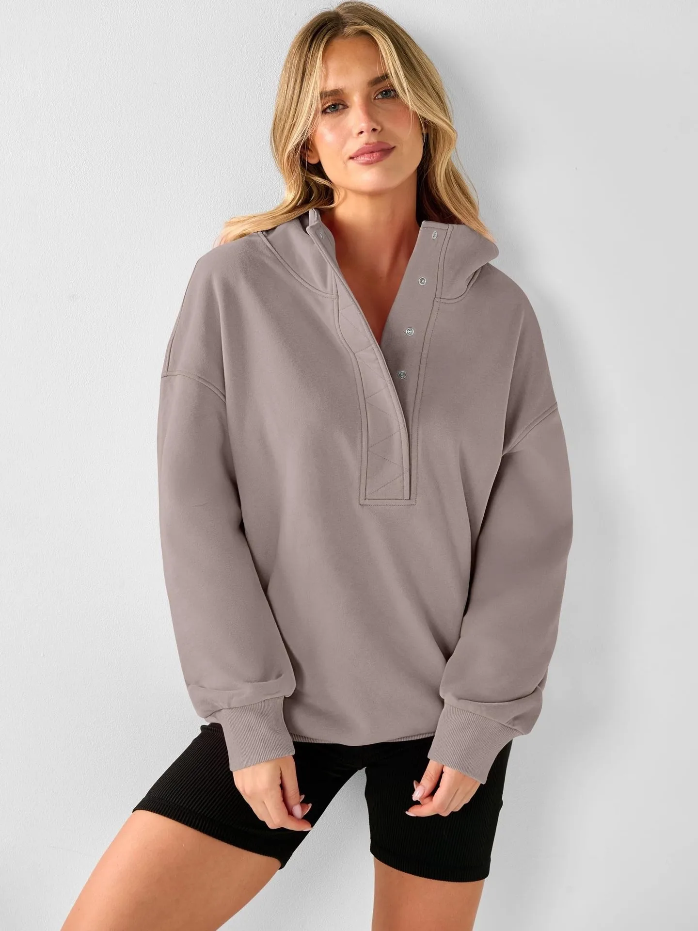 Casual Hooded Loose Fit Hoodie with Hooded Neckline American and European Style Streetwear Mid Length Autumn Single Women Hoodie