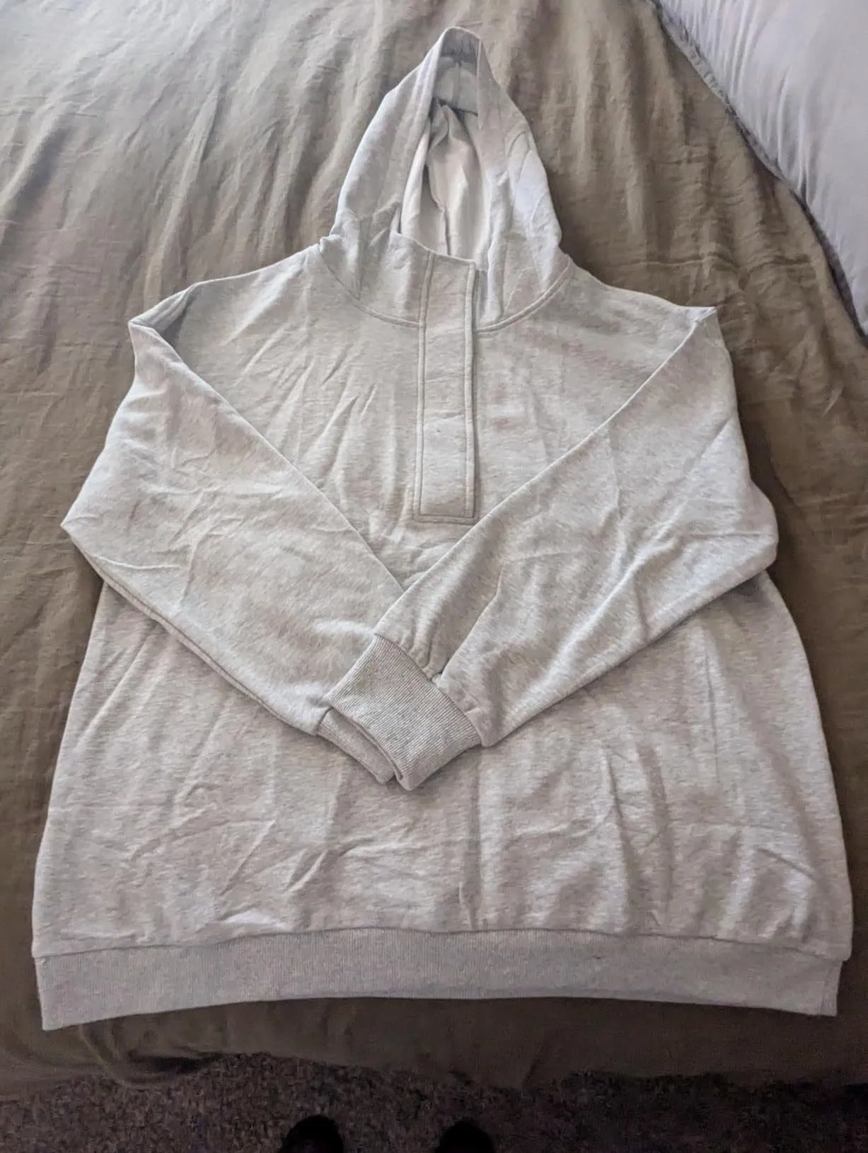 Casual Hooded Loose Fit Hoodie with Hooded Neckline American and European Style Streetwear Mid Length Autumn Single Women Hoodie