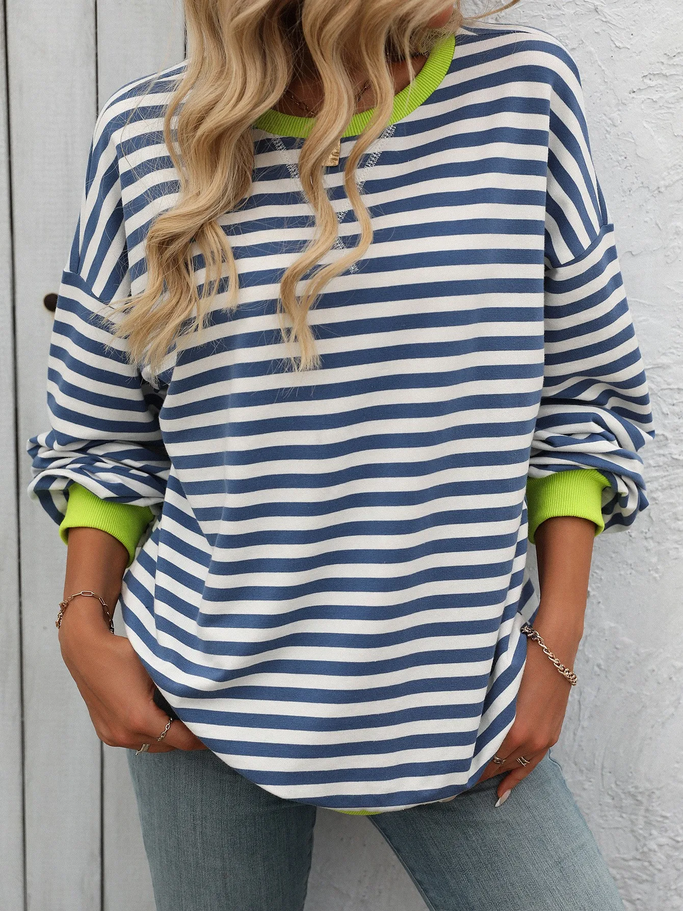 Striped Loose Fit Hoodie Mid Length Hip Hop with Long Sleeve Pullover Regular Sleeve Streetwear Plaid Autumn Women Sweatshirts