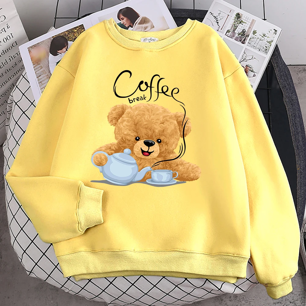 Street Casual Womens Sweatshirt Coffee Break Teddy Bear Making Coffee Print Hoodies Loose Soft Pullovers Crewneck Fleece Clothes