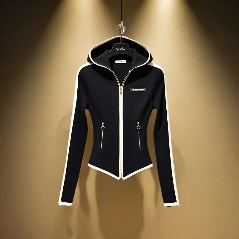 2025 Black New Fashion Early Spring Hoodie Beautiful Age-Reducing Coat Chic Stitching Hooded Sweater