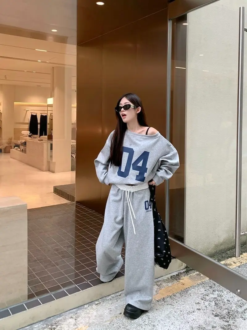 Loose Fit Reversible Hoodie Women's Wide Shoulder Top American Vintage Slouchy Off-Shoulder Sweater for Cool Girls in Fall