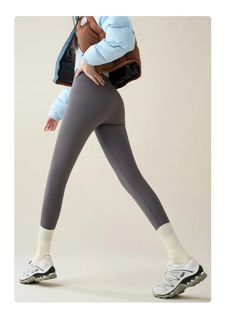 New Winter Thermal Fleece Lined Leggings Women's Outdoor Wear Thickened Plush Trousers Cold Weather Warm Pants Woman Clothing