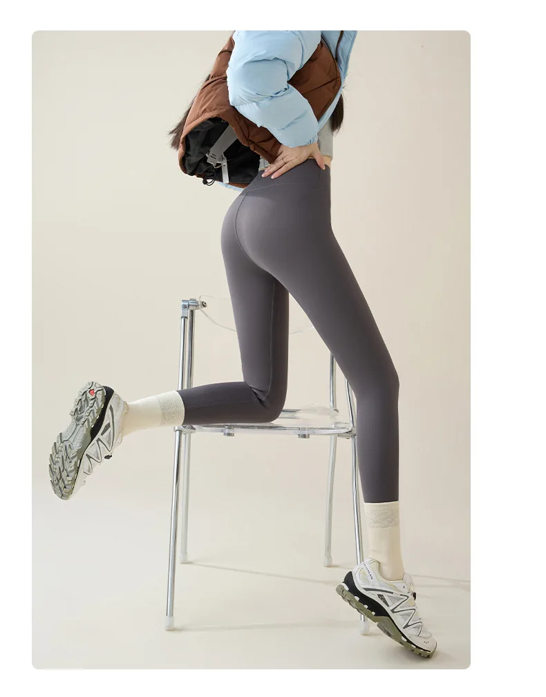 New Winter Thermal Fleece Lined Leggings Women's Outdoor Wear Thickened Plush Trousers Cold Weather Warm Pants Woman Clothing