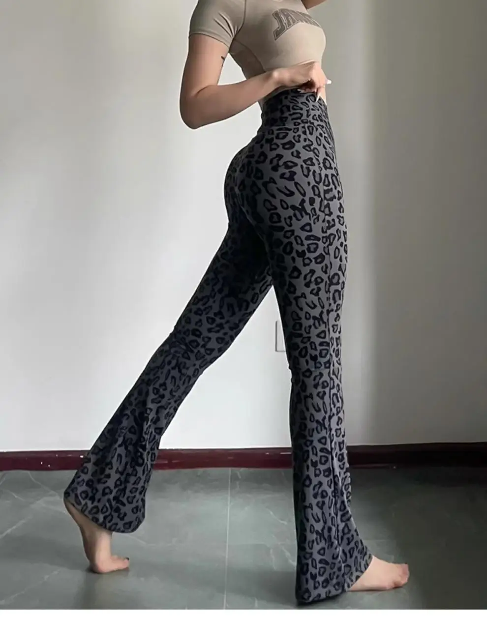 BIVIGAOS Spring Summer Leopard Print Flared Leggings Women Sharkskin High Waist Tight Sport Pilates Sexy Fitness Horseshoe Pants
