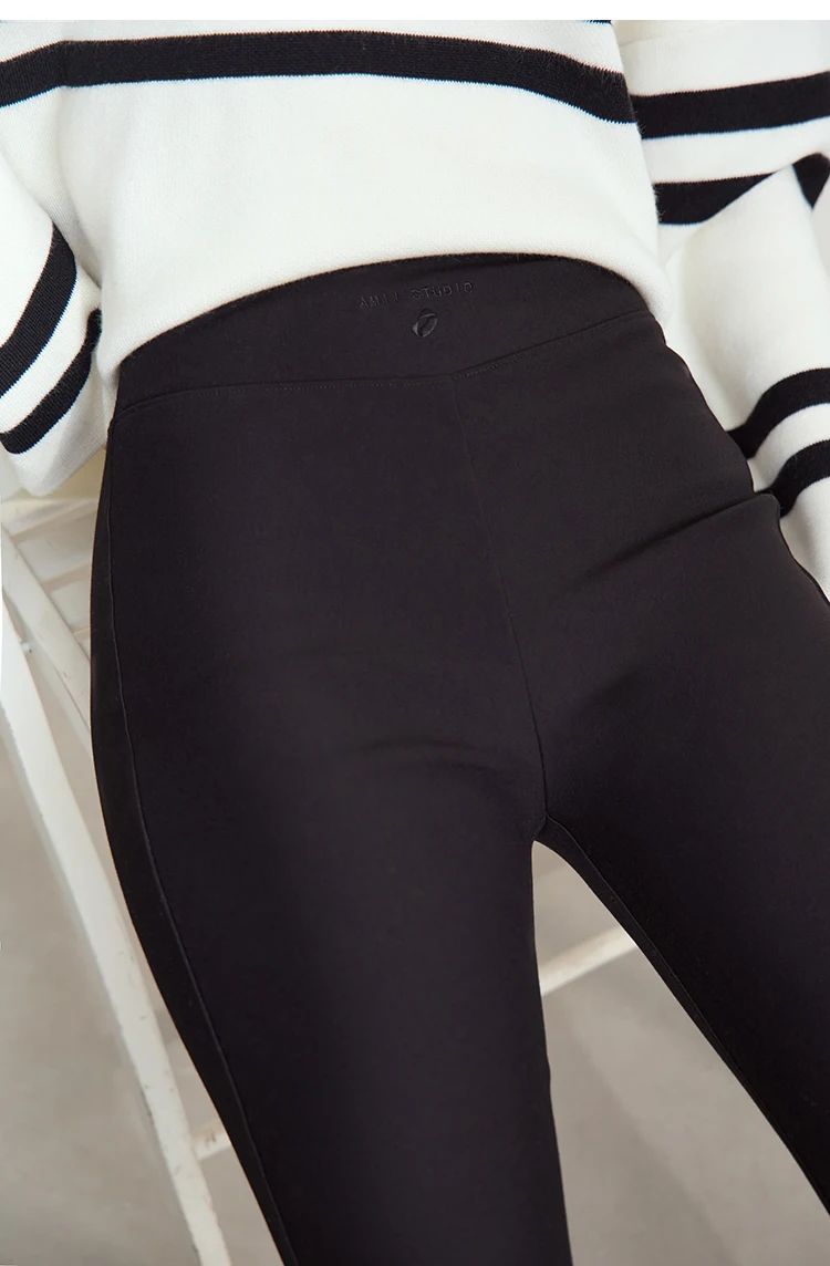 AMII Minimalist Casual Comfortable Flared Leggings for Women Embroidered Fleece Slimming Black Pant Lady 2024 Winter 12424095