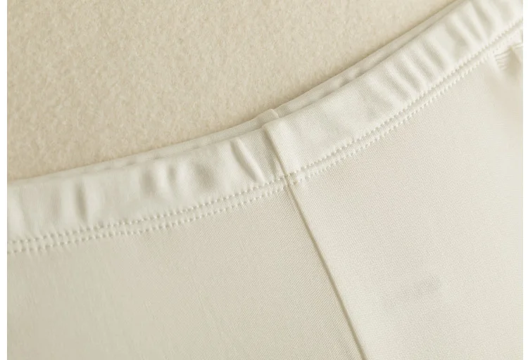 2025 Women's Fashion Autumn and Winter Clothing 23% Natural Mulberry Silk Slim Fit Breathable Hip Lifting Elastic Leggings
