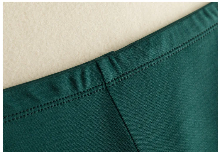 2025 Women's Fashion Autumn and Winter Clothing 23% Natural Mulberry Silk Slim Fit Breathable Hip Lifting Elastic Leggings