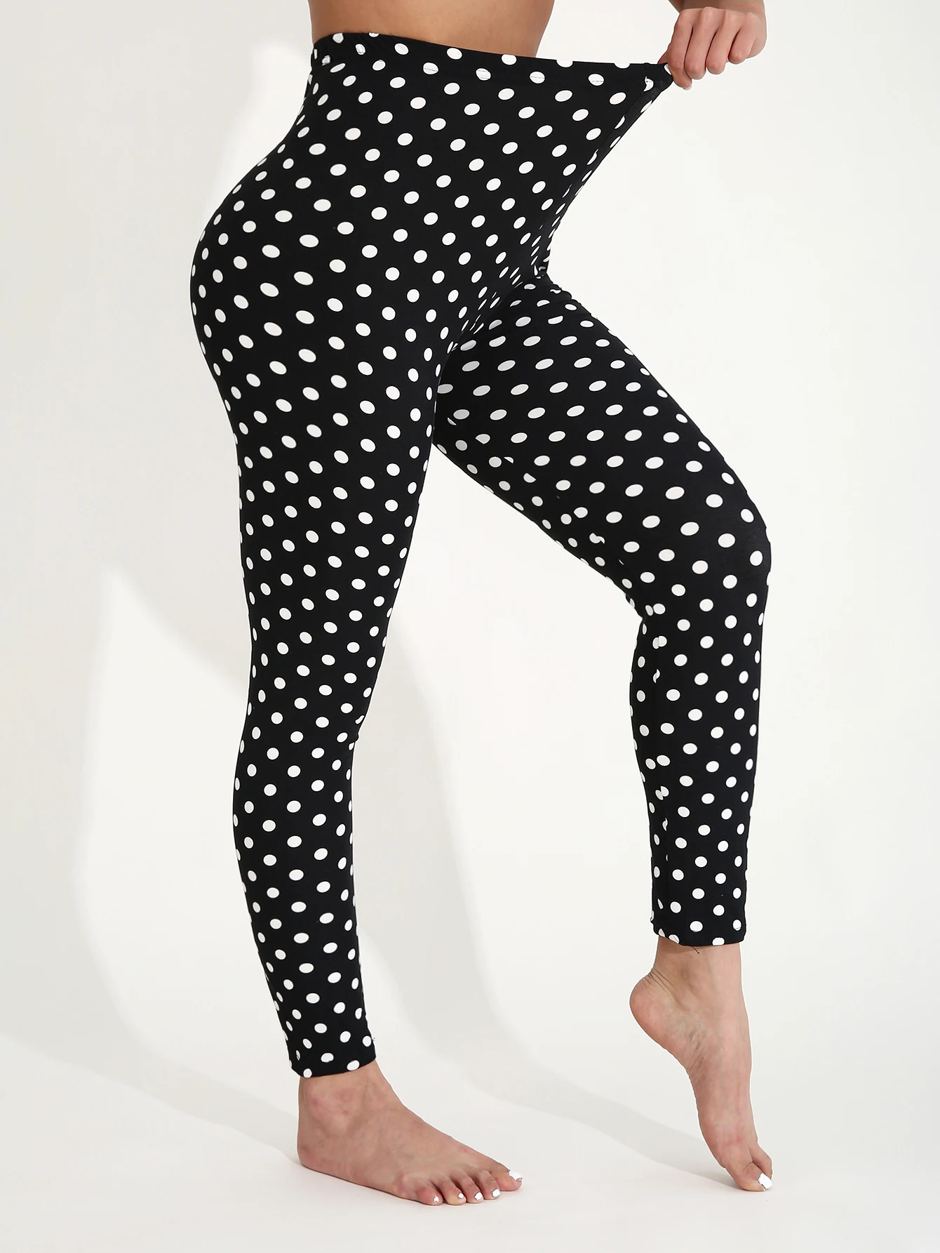 Four Seasons European  American Casual Women's Black Leggings  High Stretch Tight Pants White Polka Dot Pattern Cropped Pants