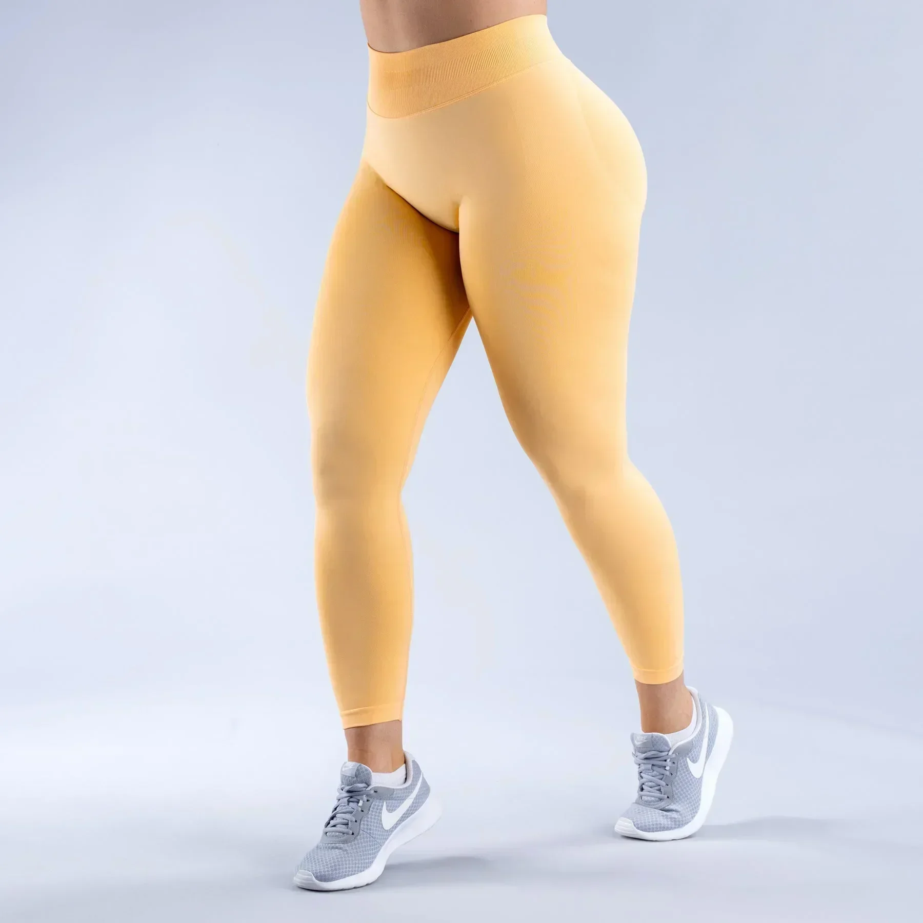 Women Seamless High Waist Yoga Pants Three-section Waist Sexy Hip-lifting Tight Sports Pants High Elastic Fitness Exercise Pants